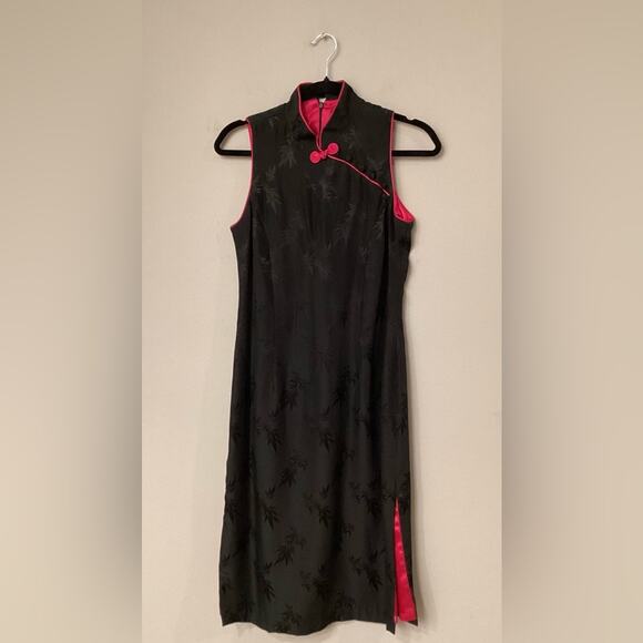 Sue Wong Vintage Cheongsam Sleeveless Small Silk Dress Preloved. - Picture 1 of 6
